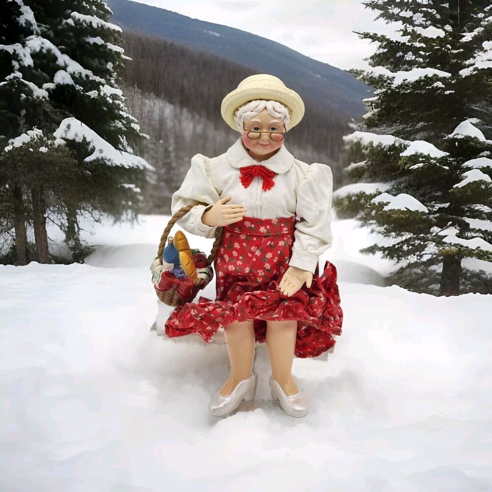 VTG MrsClaus Christmas Figurine Traditional holiday Dress & Hat W/ Picnic Basket